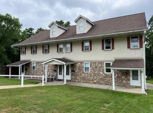 10352 Washington Ave APT A, North Huntingdon, PA 15642