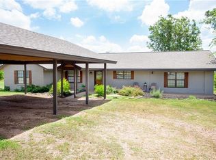 151 Alum Creek Rd, Smithville, TX 78957