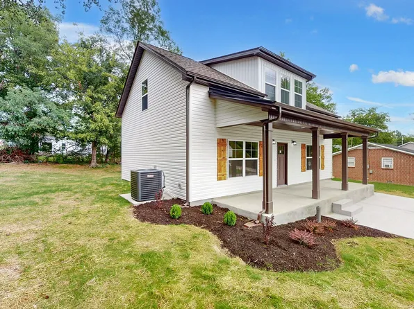 212 Hayes St, Smithville, TN 37166