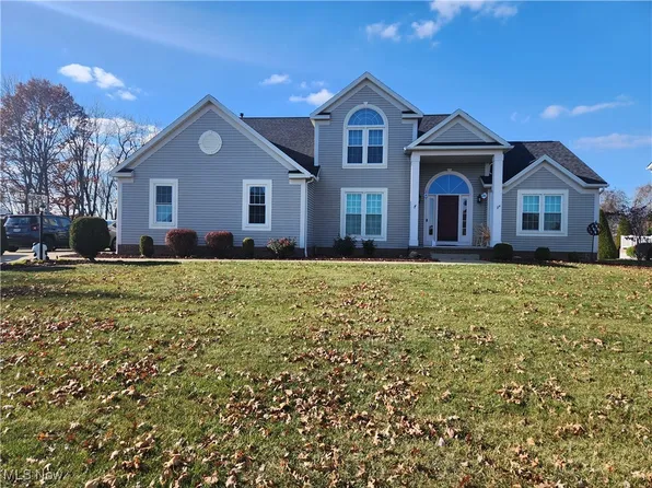 10202 Laurens Dr NE, Bolivar, OH 44612