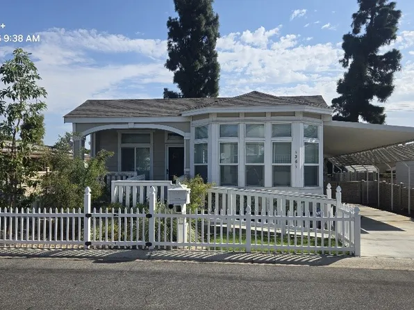 1361 Shadowglen Way, Corona, CA 92882