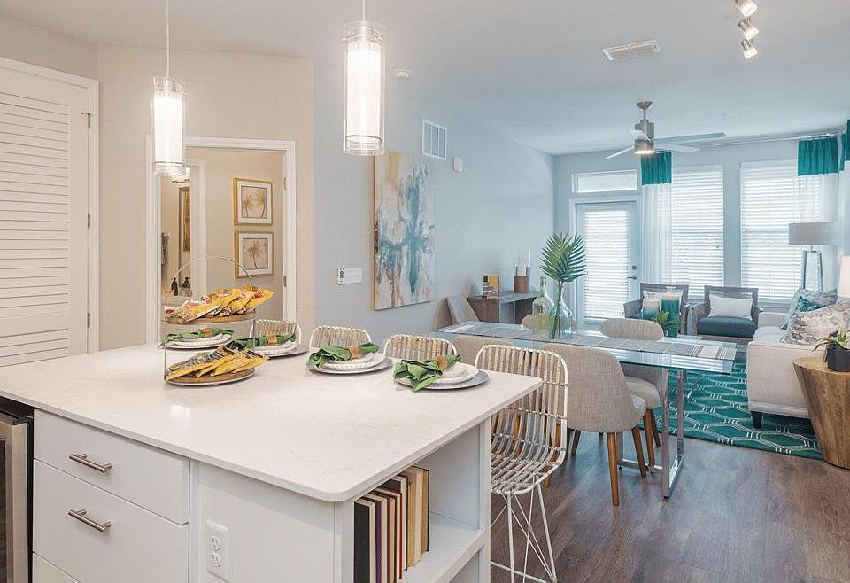 Ridgelake Apartment Rentals Sarasota, FL Zillow