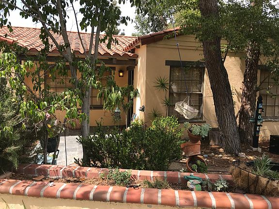 5th image of 3858 Belmont Ave