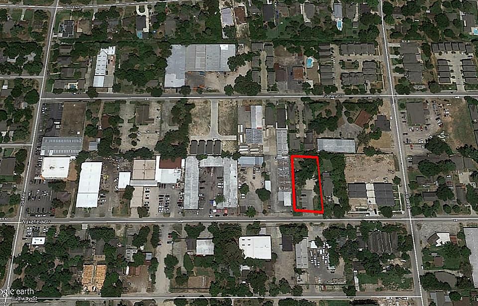 1st image of 922 Wakefield Dr