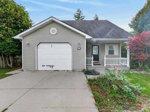 82 William St, South Huron, ON N0M 1S2