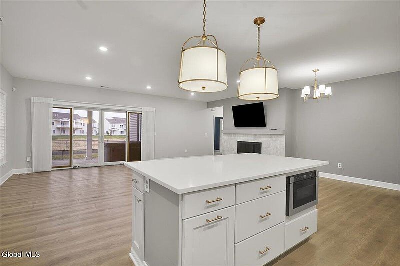 5th image of 45 Wardley Circle