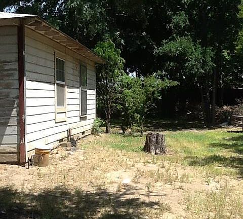 2nd image of 2011 W Oak Grove Pkwy