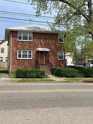 700 Roselle St Photo 1