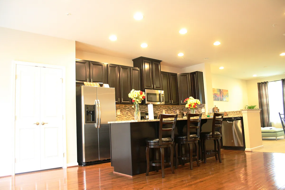 Building Photo - 9442 Paragon Ct