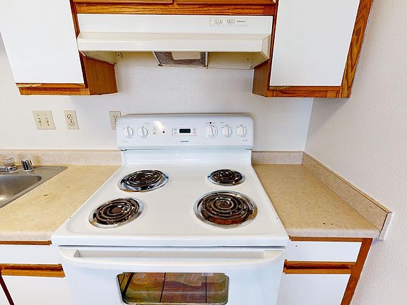 3rd image of 1956 Darrah St #7