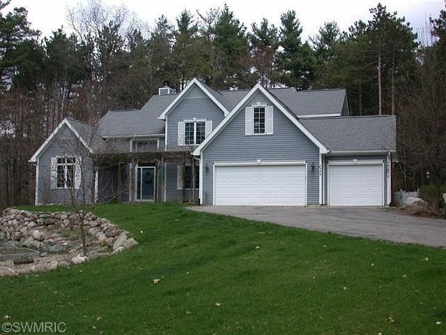 1st image of 8340 N Eagle Lake Dr