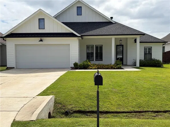 1321 Abita River Dr, Covington, LA 70433