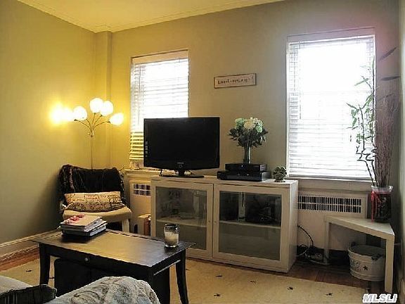 3rd image of 102 S Village Ave