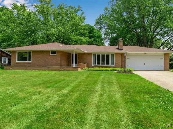 3747 Bowen Rd, Lancaster, NY 14086