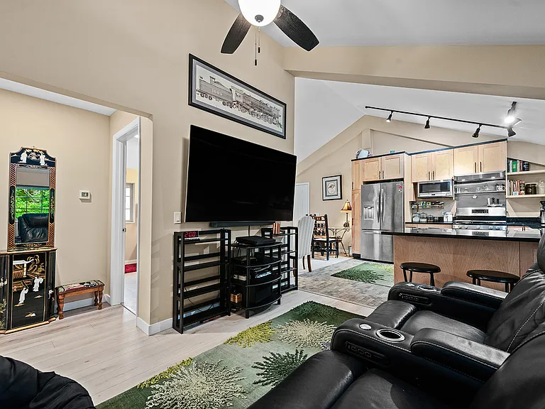 517 NW Old Orchard Way — Photo 9
