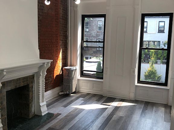 5th image of 941 S 20th St Floor 1