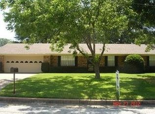 1906 Beth Dr, Longview, TX 75605