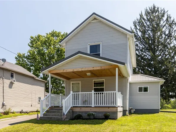 2153 Martha St, New Castle, PA 16101