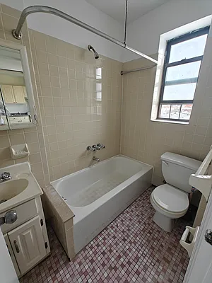 Rented by AS Management | media 6