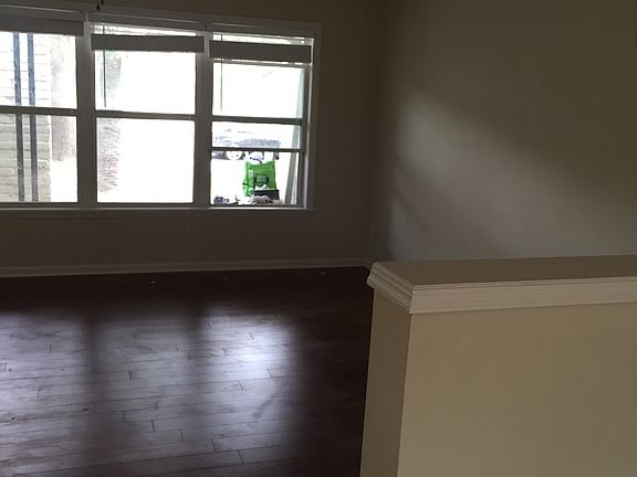 5th image of 2142 Monteau Dr