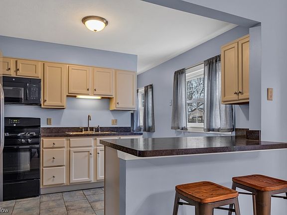 4th image of 6055 Kelso St