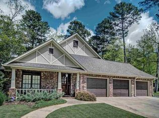 420 Meadowgreen Ln, Canton, MS 39046