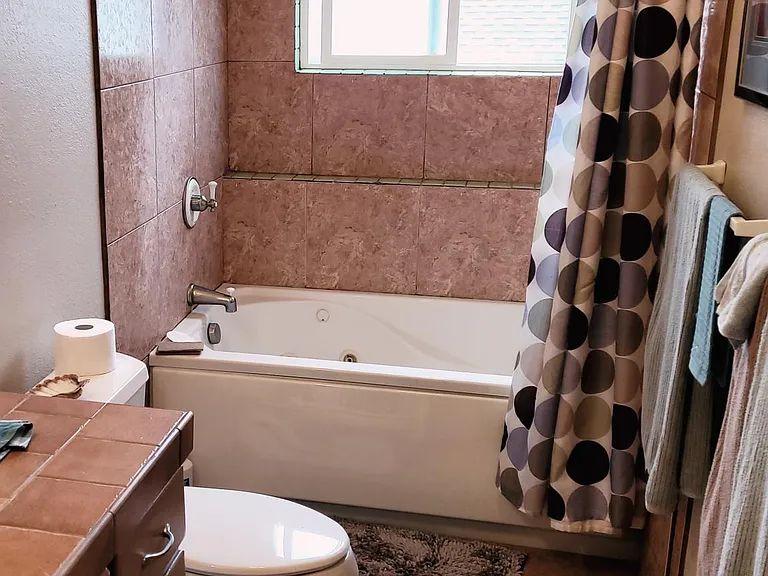 4617 Park Dr — Photo 2
