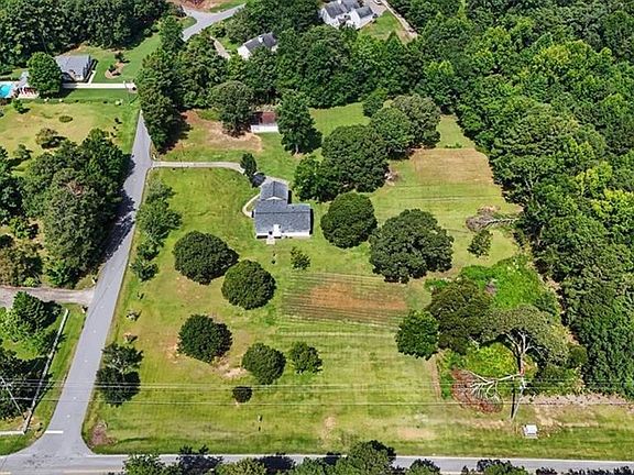 4th image of 7020 Post Rd #30