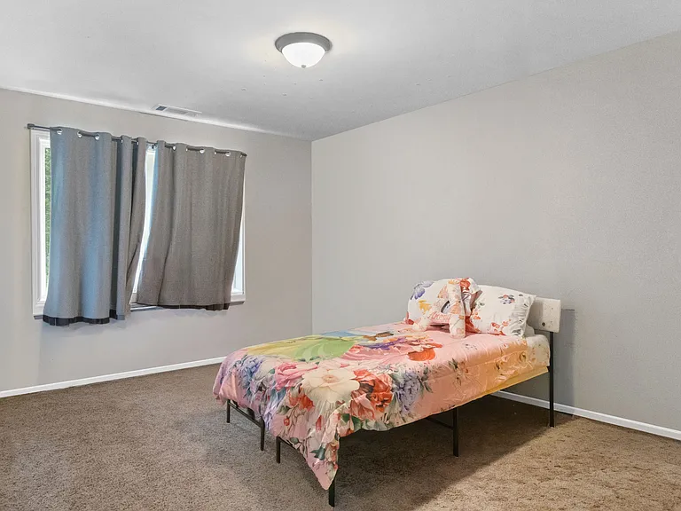 485 Candlestick Dr — Photo 8