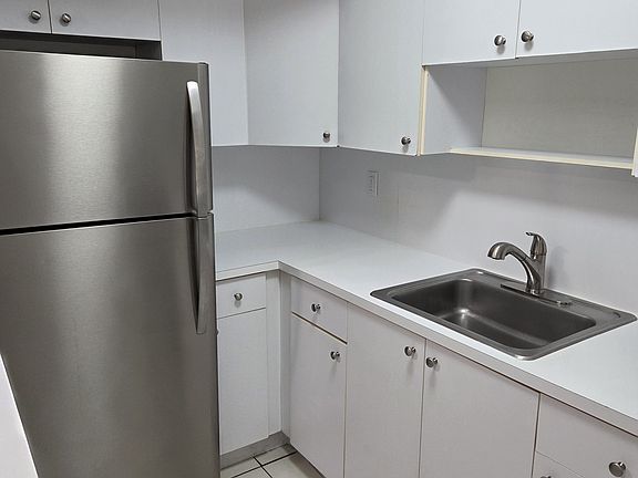 4th image of 6530 Lake Patricia Dr APT E15