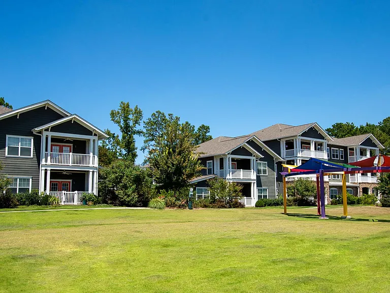 Lullwater Apartments