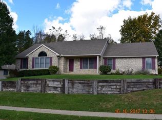 1421 Woodglen Dr, Bellefontaine, OH
