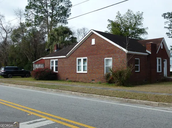 702 Rosedale Ave, Claxton, GA 30417