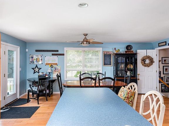 4th image of 60 Ravenswood Ave
