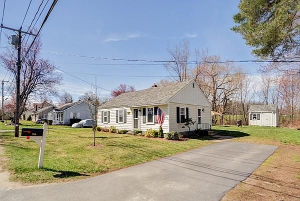 1st image of 254 Pleasant St