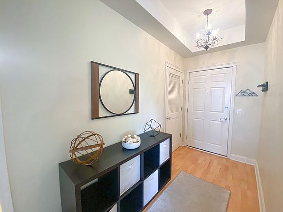 2nd image of 2310 W Saint Paul Ave APT 404
