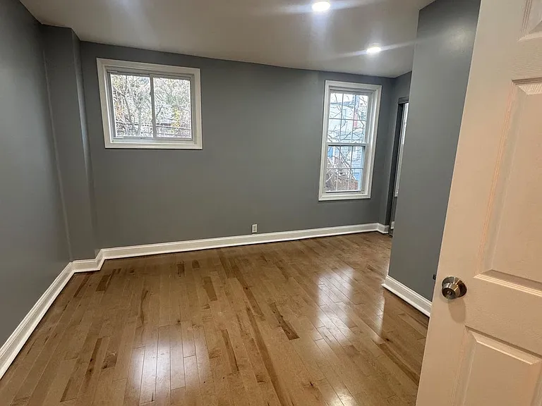 3221 Lyndale Ave — Photo 10