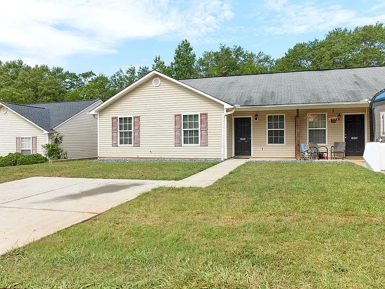 109 Lora Ln #A — Photo 11