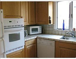3rd image of 1410 Harbrooke Ave