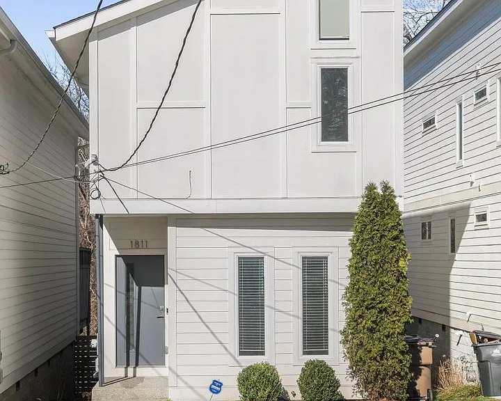 1811 Cahal Ave — Photo 2