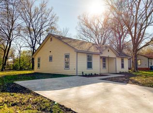 307 W Scott St, Athens, TX 75751
