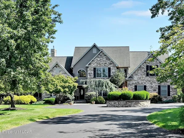 37 Kara Ln, Bloomsburg, PA 17815