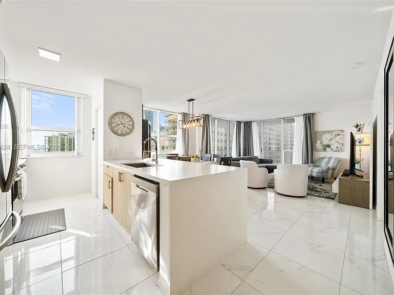 1155 Brickell Bay Dr #2501 — Photo 3