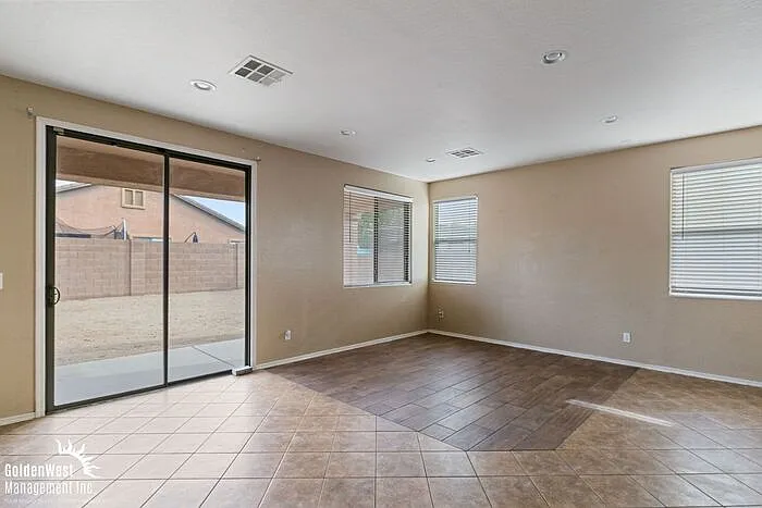 14544 W Sierra St — Photo 5