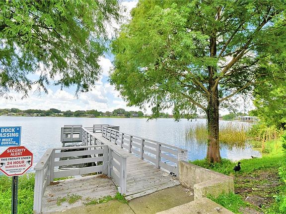 4th image of 1103 Cypress Gardens Blvd SE #32