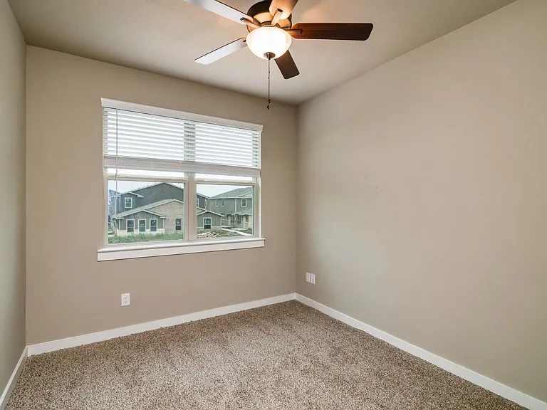 604 Harvest Moon Dr — Photo 8