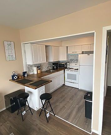 5th image of 8 Bay Blvd Unit 6