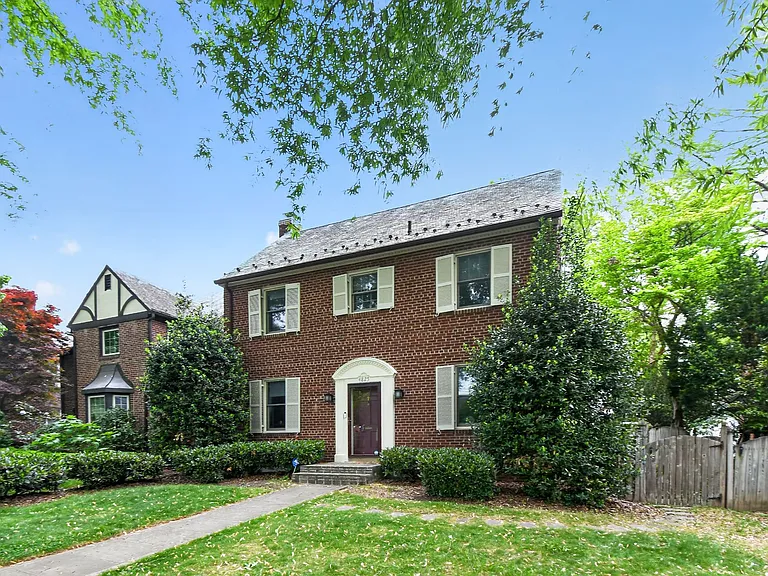 4825 Butterworth Pl NW — Photo 1