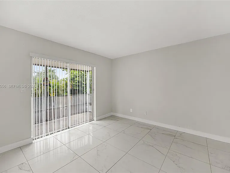 5141 Hollywood Blvd #206 — Photo 9
