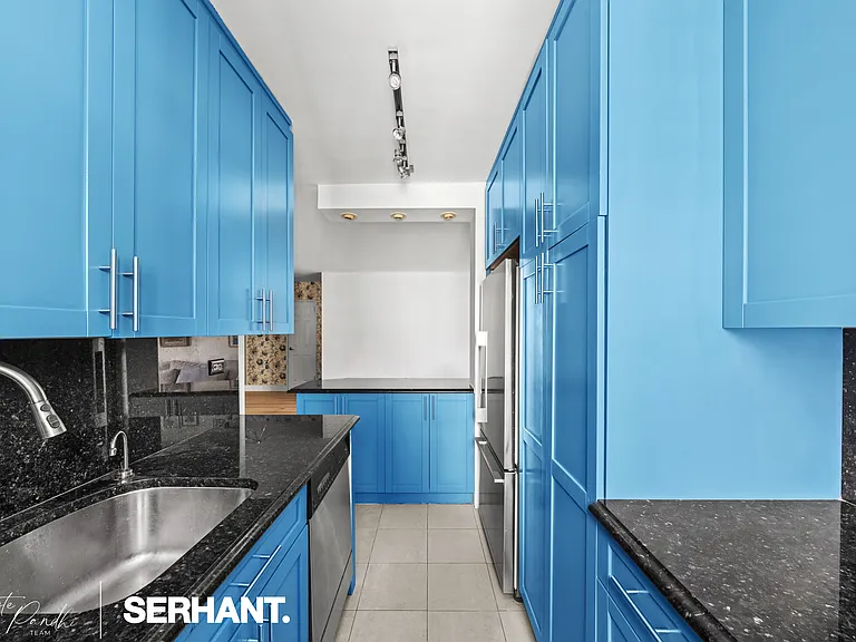 301 E 63rd St #14F — Photo 11